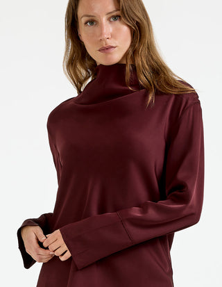 Ayumi Blus Siden Vinröd