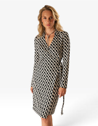 Jeanne Omlottklänning Silk Svart/Vit