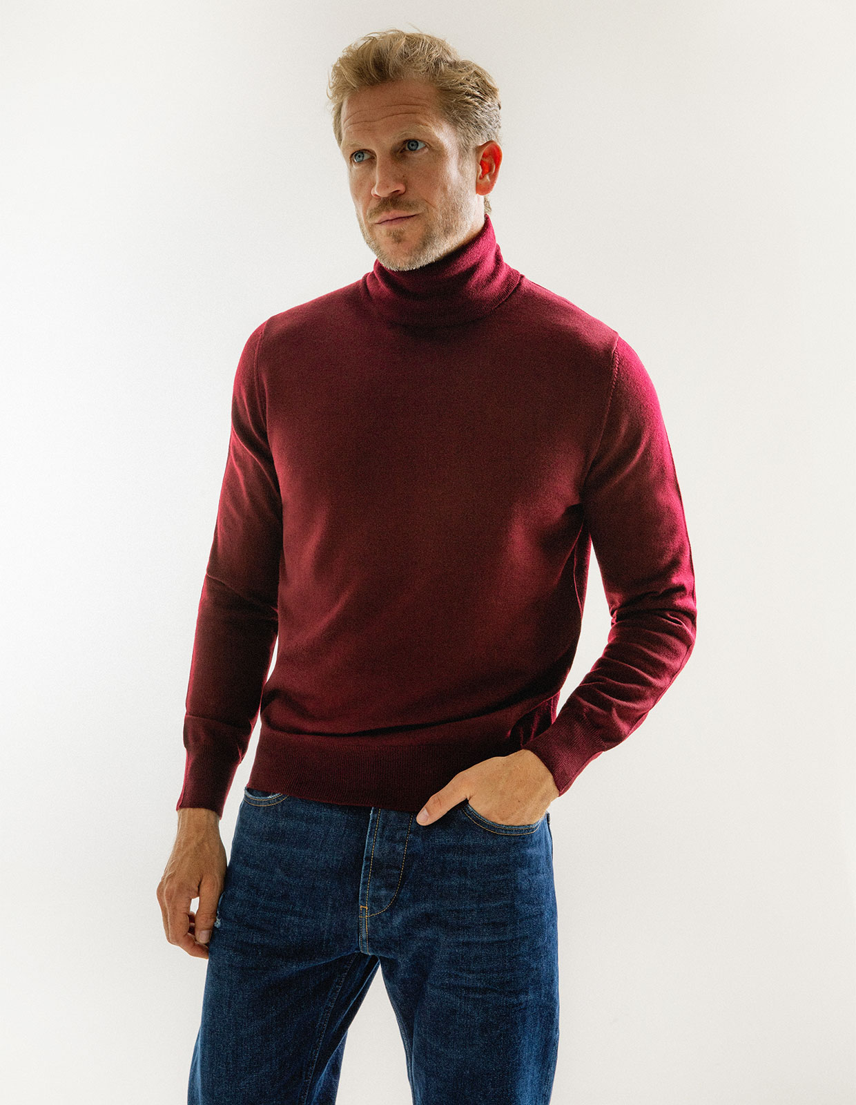 Roll Neck Merino Bordeaux